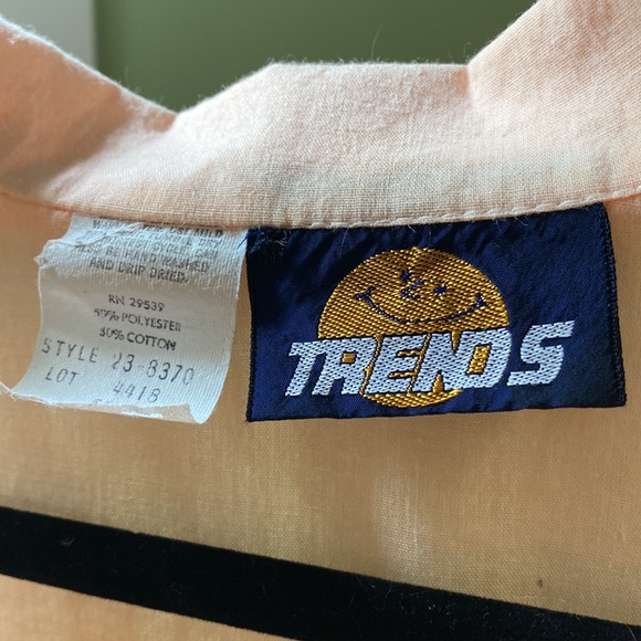 1970s Peach Embroidered Blouse - Picture 8 of 8